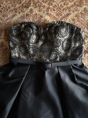 Theia black strapless mini cocktail dress, lace to full bottom, size 10